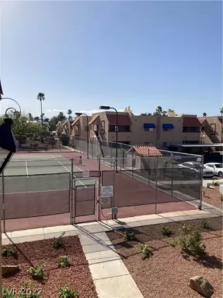 Photo #6: 2387927 Listing 