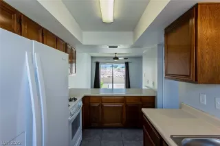 Photo #3: 2387934 Listing 