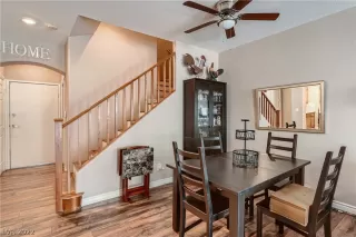 Photo #6: 2387989 Listing