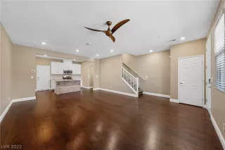 Photo #1: 2388025 Listing 