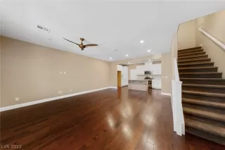 Photo #2: 2388025 Listing 