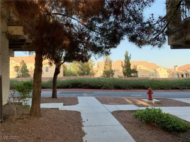 MLS: 2388077 Condo For Sale