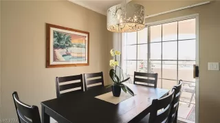 Photo #3: 2388100 Listing