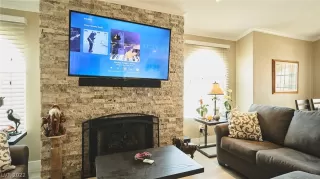 Photo #5: 2388100 Listing