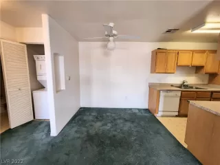 Photo #3: 2388127 Listing