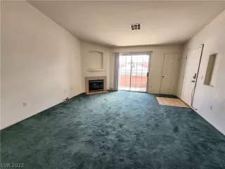 Photo #5: 2388127 Listing