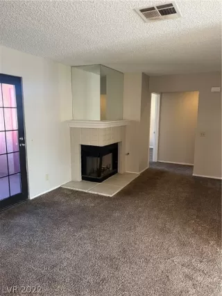 Photo #2: 2388132 Listing