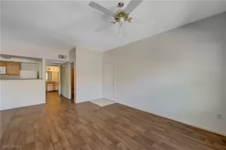 Photo #2: 2388144 Listing