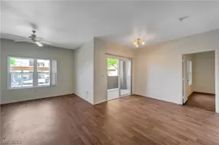 Photo #5: 2388144 Listing