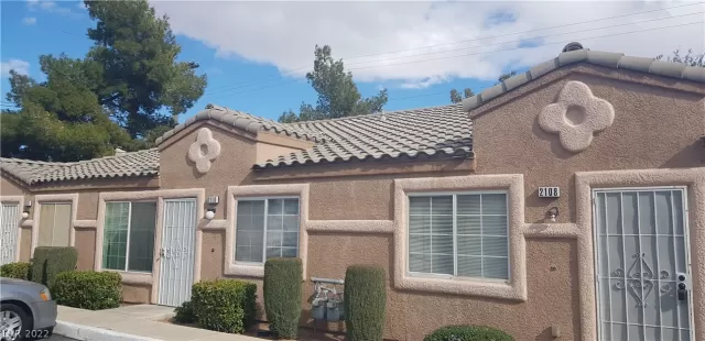 MLS: 2388158 Condo For Sale