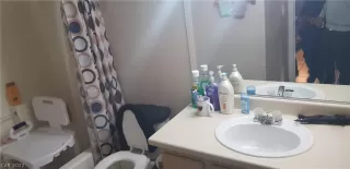 Photo #3: 2388158 Listing