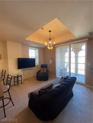 Photo #2: 2388171 Listing 