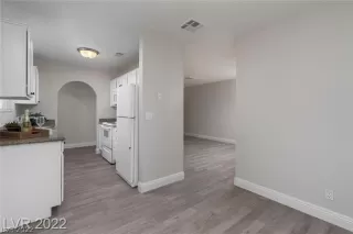 Photo #6: 2388178 Listing 