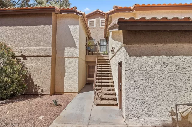 MLS: 2388185 Condo For Sale