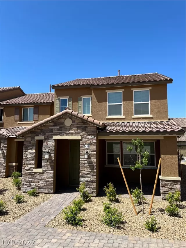 MLS: 2388197 Condo For Sale