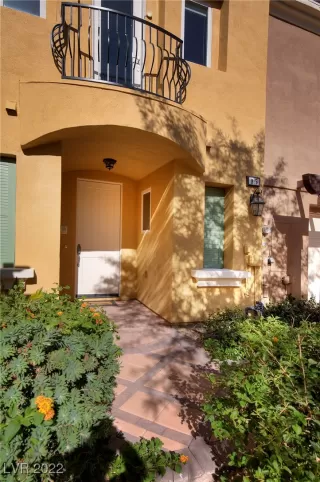 Photo #1: 2388199 Listing 