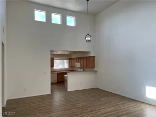 Photo #3: 2388208 Listing 