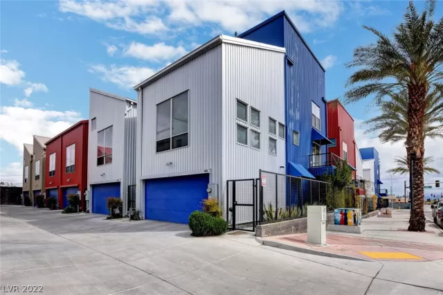 MLS: 2388281 Condo For Sale