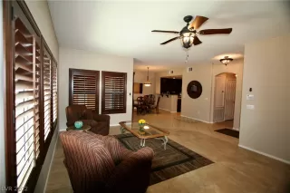 Photo #4: 2388286 Listing 