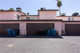 Photo #3: 2388316 Listing