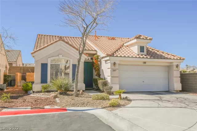 MLS: 2388324 Condo For Sale