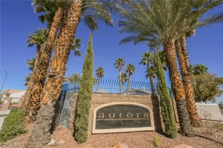 Photo #1: 2388324 Listing 