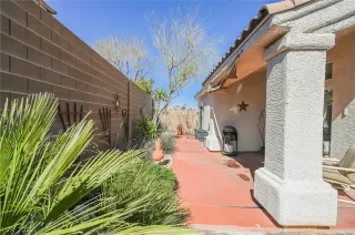 Photo #2: 2388324 Listing 