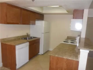 Photo #2: 2388364 Listing 