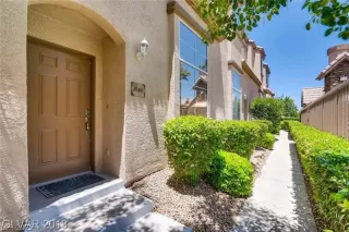 Photo #1: 2388368 Listing 