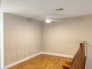 Photo #5: 2388368 Listing 