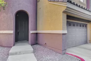 Photo #3: 2388379 Listing 