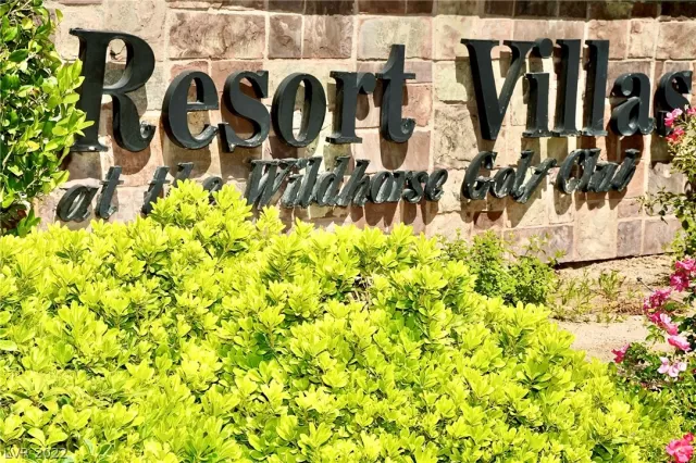 MLS: 2388382 Condo For Sale