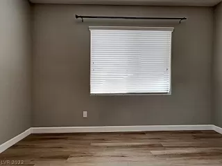 Photo #6: 2388404 Listing