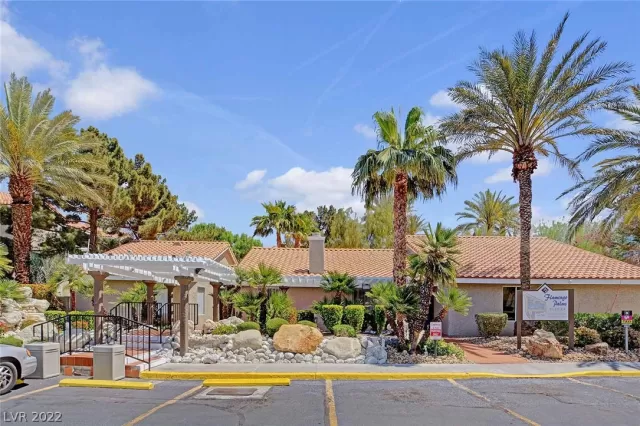 MLS: 2388415 Condo For Sale