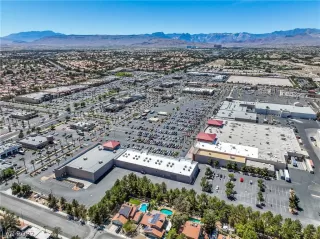 Photo #6: 2388422 Listing