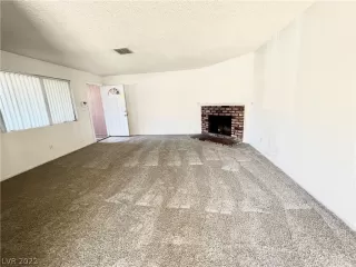 Photo #2: 2388429 Listing