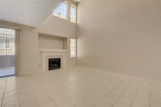 Photo #4: 2388444 Listing 