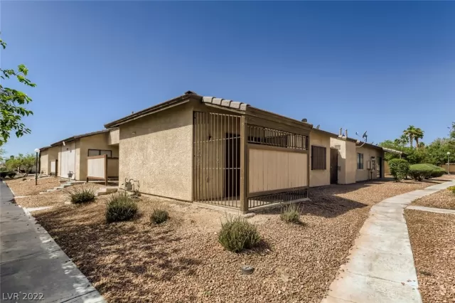 MLS: 2388453 Condo For Sale