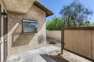 Photo #2: 2388453 Listing 