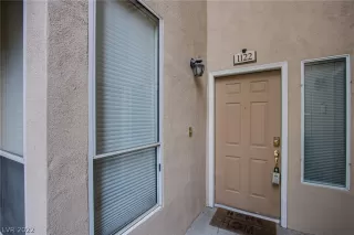 Photo #2: 2388454 Listing