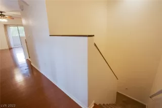 Photo #4: 2388454 Listing