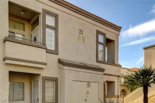 Photo #2: 2388485 Listing 