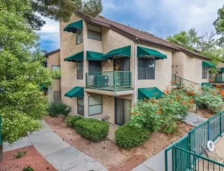 Photo #1: 2388511 Listing