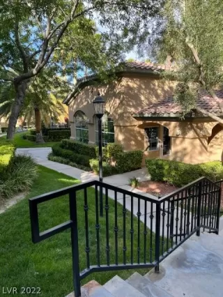 Photo #2: 2388516 Listing 