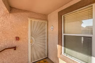 Photo #2: 2388529 Listing 