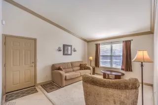 Photo #3: 2388529 Listing 