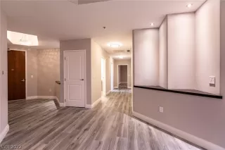 Photo #4: 2388541 Listing 