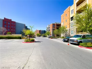 Photo #1: 2388562 Listing