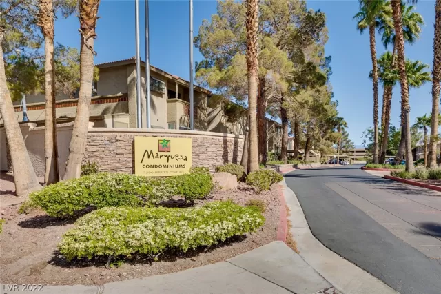 MLS: 2388581 Condo For Sale