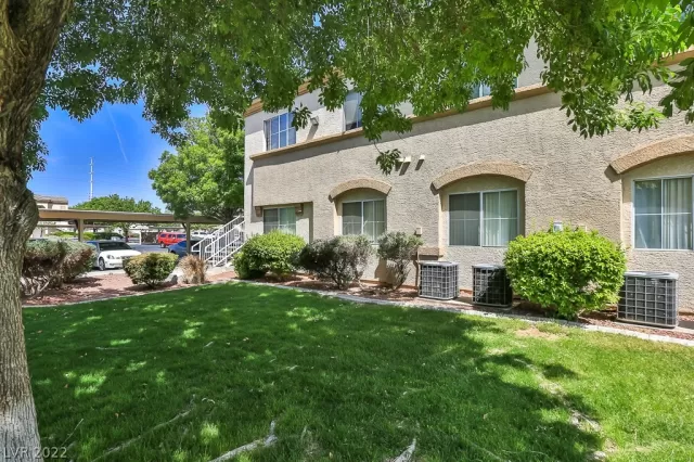 MLS: 2388598 Condo For Sale